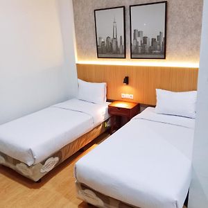Standard Zimmer mit zwei Einzelbetten